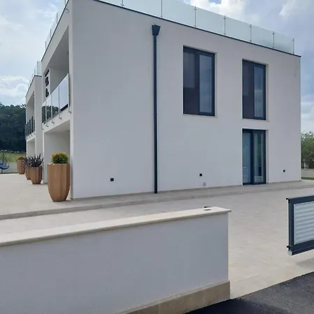 New Elian&elisa Villa *